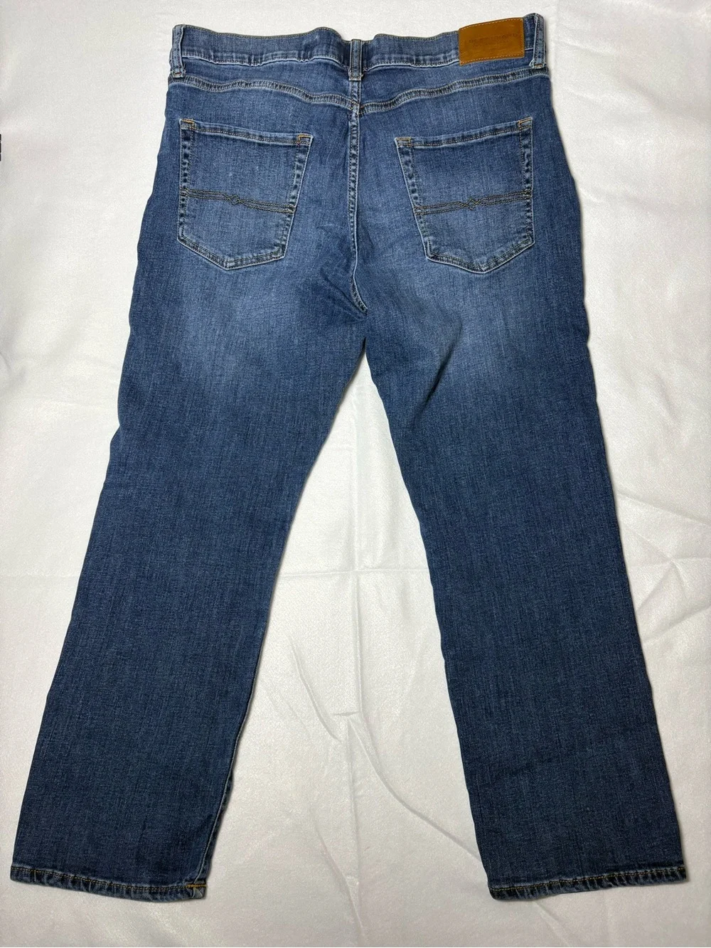 Lucky Brand Men’s 410 Athletic Straight Medium Wash Jeans 34x29